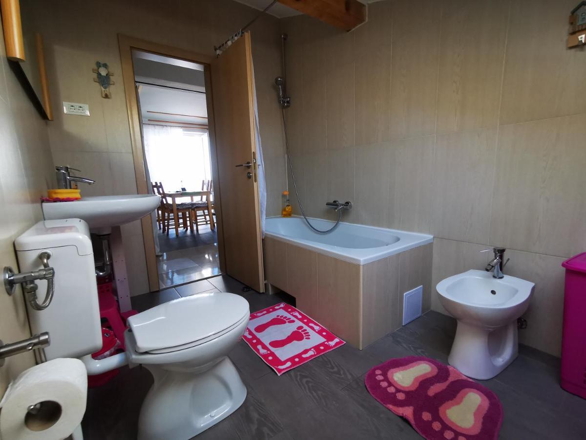 Anita Studio Apartment With Terrace Rijeka Extérieur photo